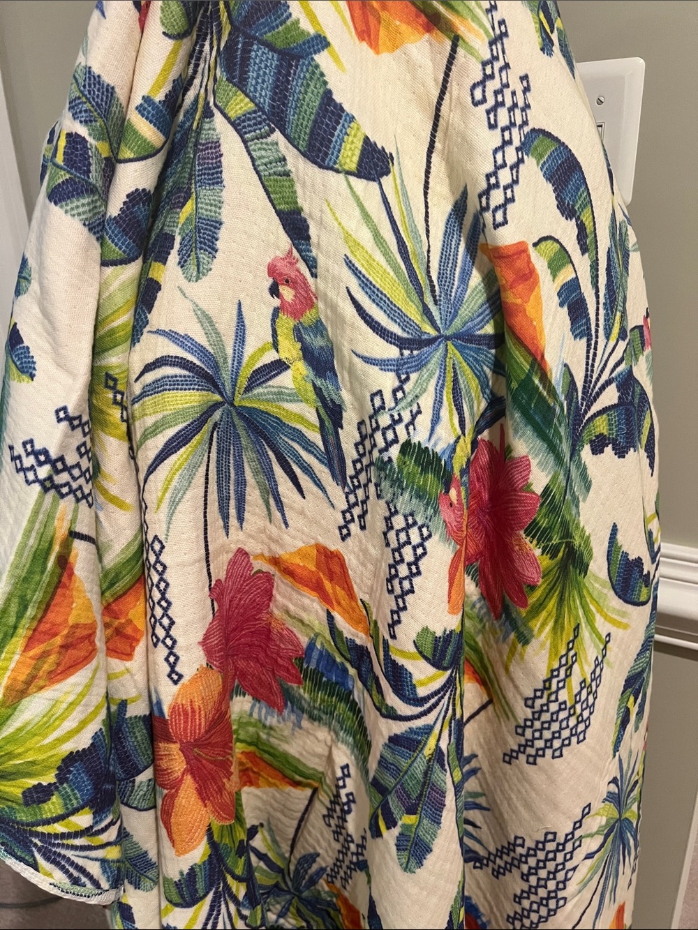 Johnny Was Melissa Gauze Blanket in pouch - Color MSI, NWT ☀️🌺🌴🌸 - Picture 5 of 7